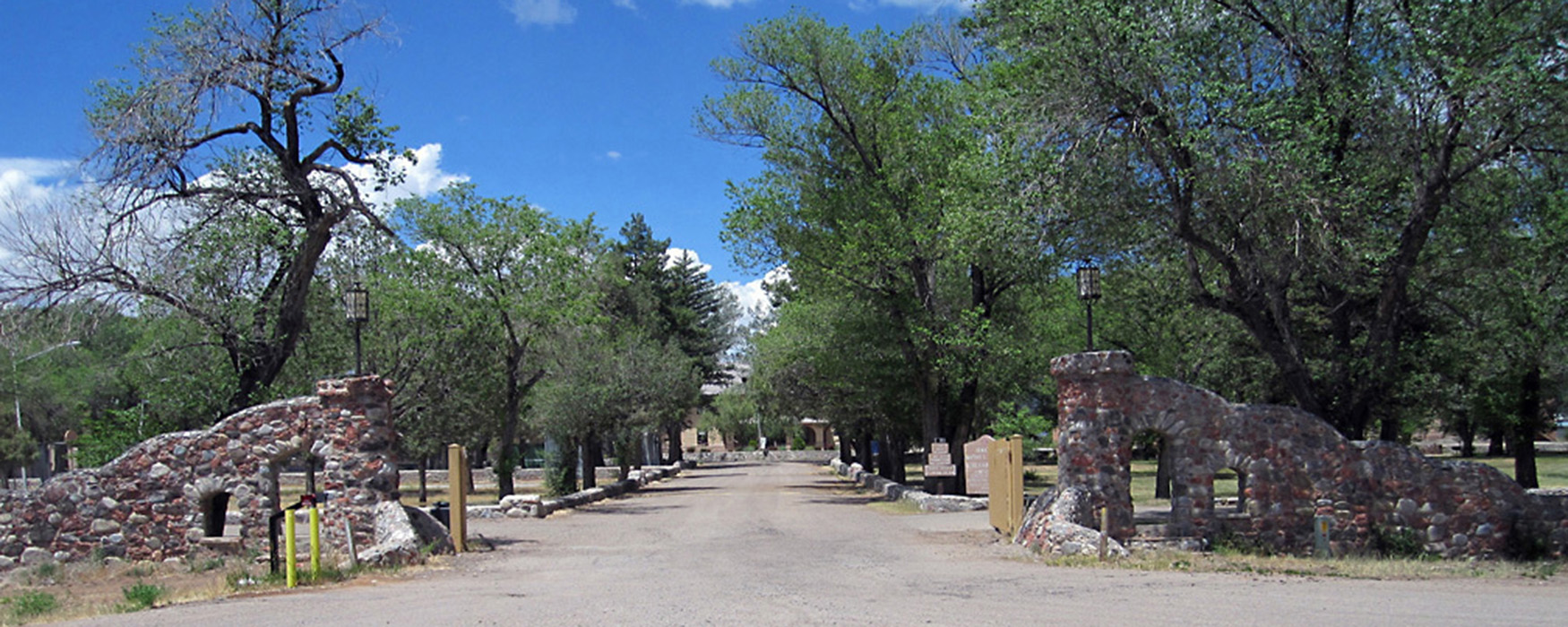 El Rito Entrance